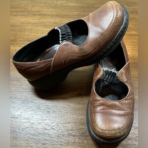 Dansko Women’s Size 39 (8) Brown Leather Mary Jane Slip On Shoes